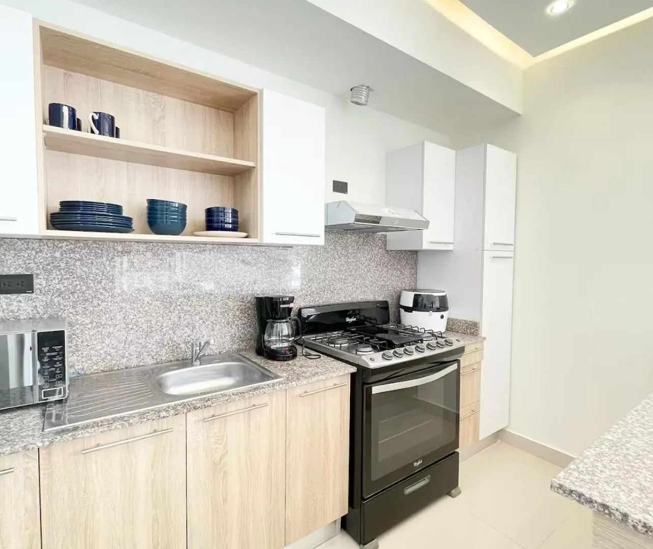 Lujoso Apartamento, Turistico Boca Chica Cuevas