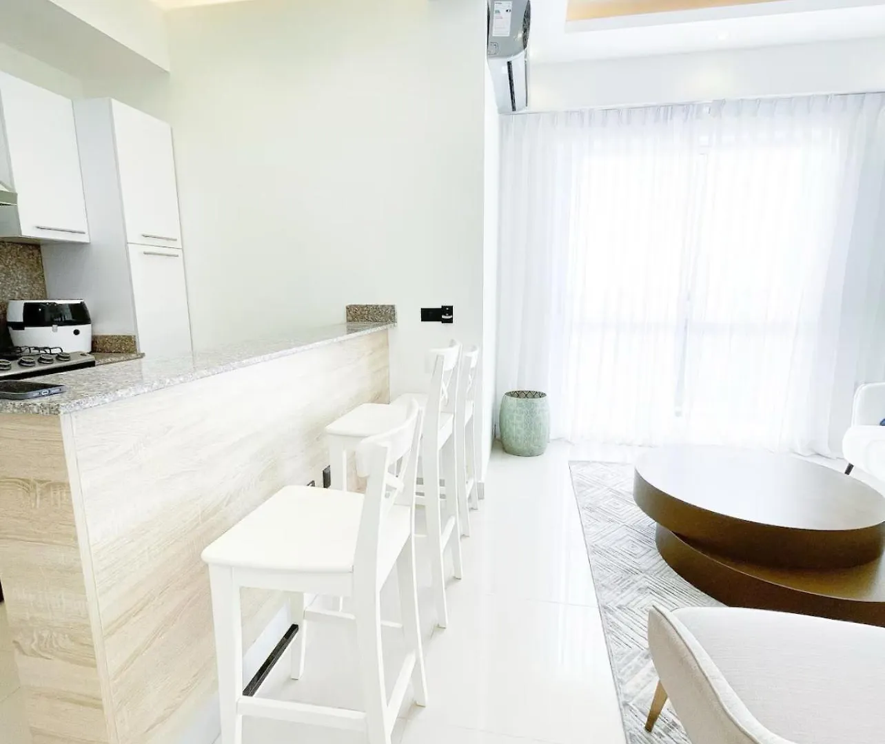Lujoso Apartamento, Turistico Boca Chica Cuevas